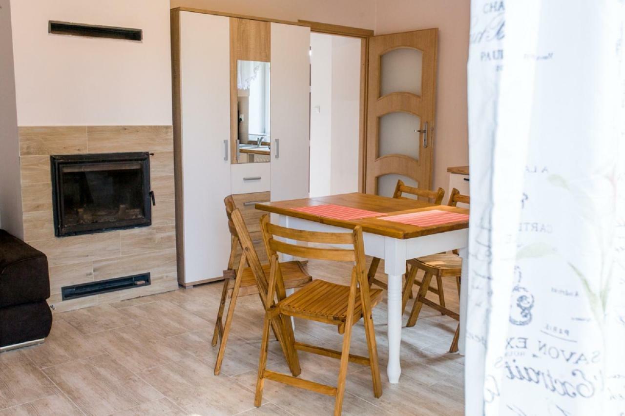 Apartament Przy Kamiennej Chacie Zalewo  エクステリア 写真